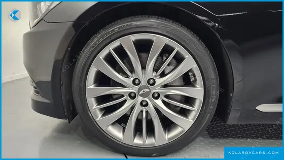 HYUNDAI GENESIS G330 PREMIUM AWD