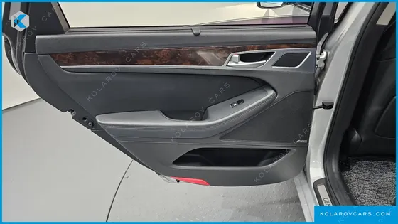 HYUNDAI GENESIS G330 PREMIUM AWD
