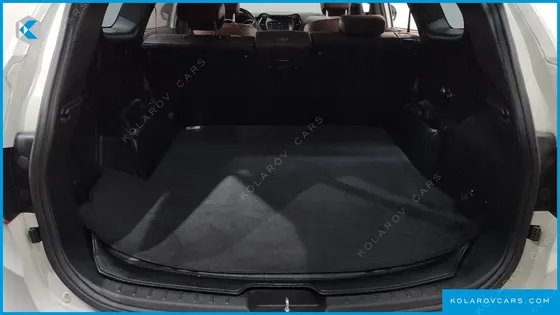 HYUNDAI MAXCRUISE GAS 3.3 4WD