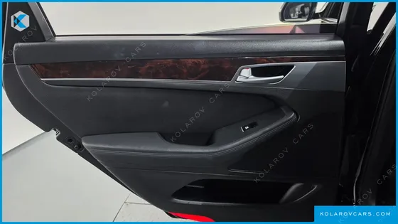 HYUNDAI GENESIS G330 MODERN AWD