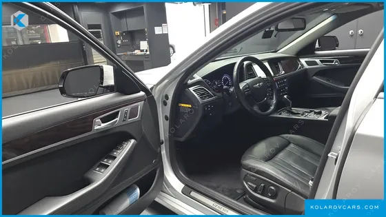 HYUNDAI GENESIS G330 PREMIUM AWD