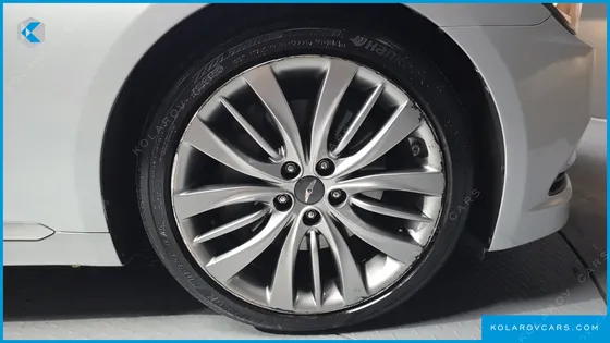HYUNDAI GENESIS G330 PREMIUM AWD