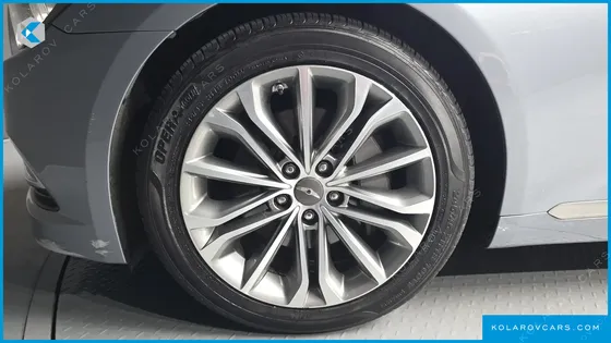 HYUNDAI GENESIS G330 MODERN AWD