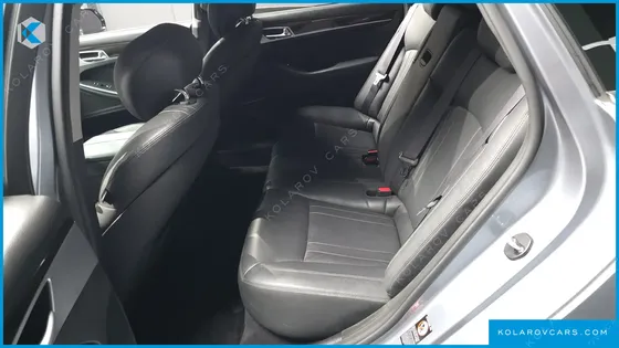 HYUNDAI GENESIS G330 MODERN AWD
