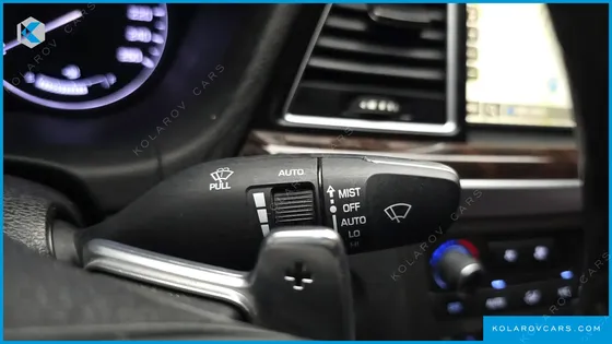 HYUNDAI GENESIS G330 MODERN AWD