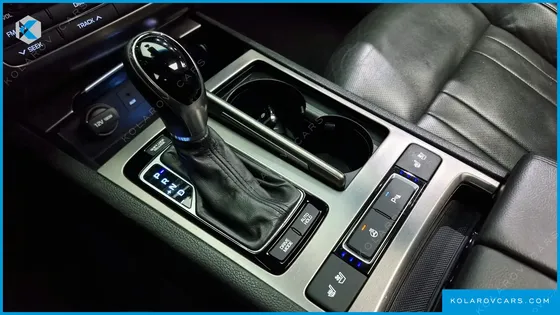 HYUNDAI GENESIS G330 MODERN AWD