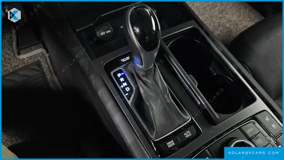 HYUNDAI GENESIS G330 PREMIUM AWD