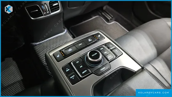 HYUNDAI GENESIS G330 MODERN AWD
