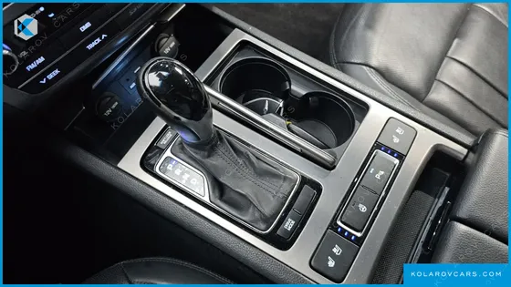 HYUNDAI GENESIS G330 MODERN