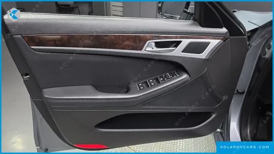 HYUNDAI GENESIS G330 MODERN AWD