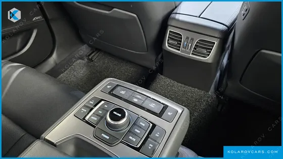 HYUNDAI GENESIS G330 PREMIUM AWD