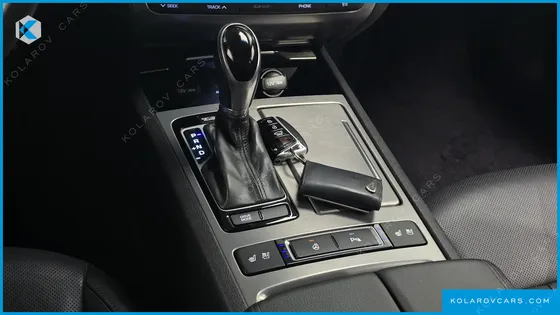 HYUNDAI GENESIS G330 MODERN