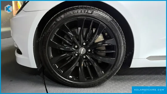 HYUNDAI GENESIS G330 PREMIUM AWD
