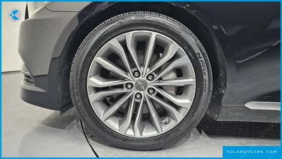 HYUNDAI GENESIS G330 MODERN AWD