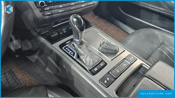 HYUNDAI GENESIS G330 MODERN AWD