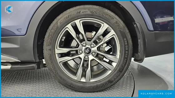 HYUNDAI MAXCRUISE GAS 3.3 4WD