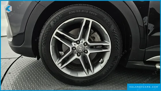HYUNDAI MAXCRUISE GAS 3.3 4WD