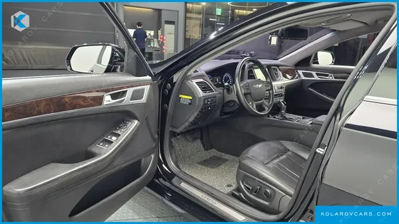 HYUNDAI GENESIS G330 MODERN AWD