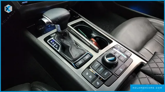 HYUNDAI GENESIS G330 PREMIUM AWD