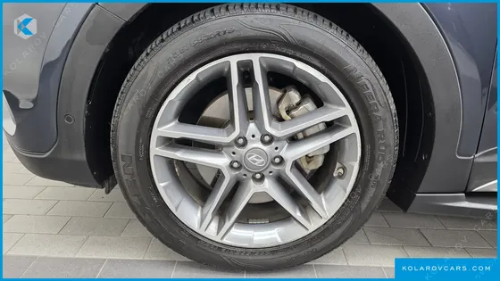 HYUNDAI MAXCRUISE GAS 3.3 4WD