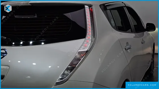 NISSAN LEAF EV