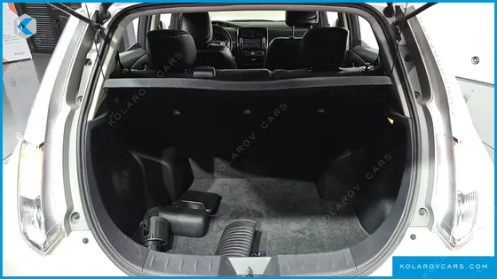 NISSAN LEAF EV