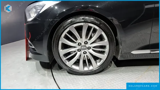 HYUNDAI GENESIS G330 PREMIUM AWD