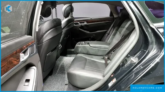 HYUNDAI GENESIS G330 PREMIUM AWD