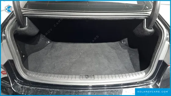HYUNDAI GENESIS G330 PREMIUM AWD