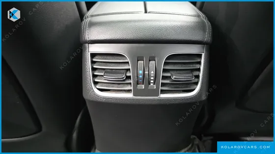 HYUNDAI GENESIS G330 PREMIUM AWD