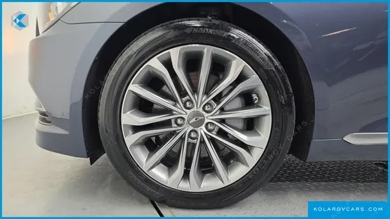 HYUNDAI GENESIS G330 MODERN AWD