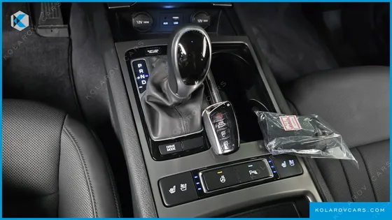 HYUNDAI GENESIS G330 MODERN AWD