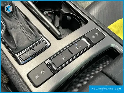 HYUNDAI GENESIS G330 MODERN