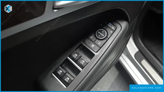 HYUNDAI GENESIS G330 PREMIUM AWD