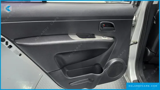 KIA CARENS LPI 2.0 GLX