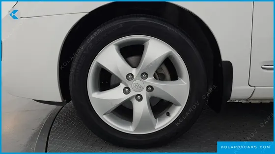KIA CARENS LPI 2.0 PREMIUM