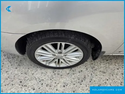 KIA CARENS LPI 2.0 GLX