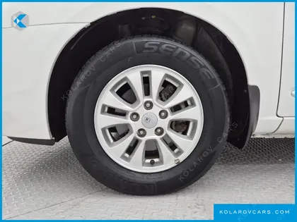 KIA CARENS LPI 2.0 GLX