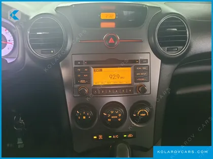 KIA CARENS LPI 2.0 GLX