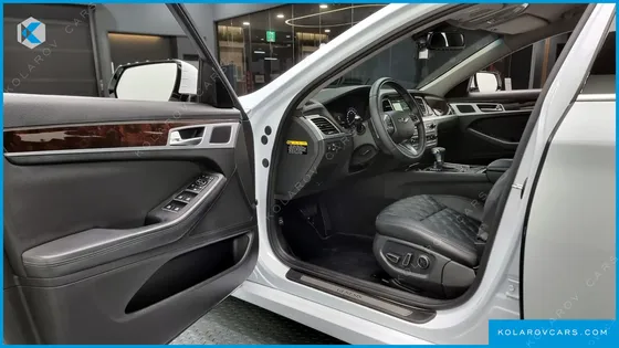 HYUNDAI GENESIS G330 MODERN AWD