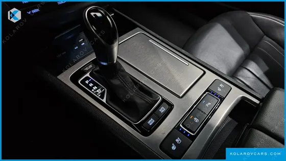 HYUNDAI GENESIS G330 MODERN AWD