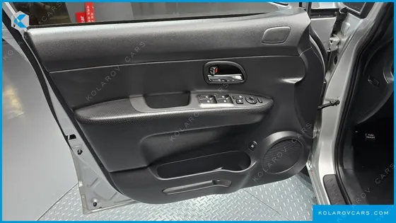 KIA CARENS LPI 2.0 GX