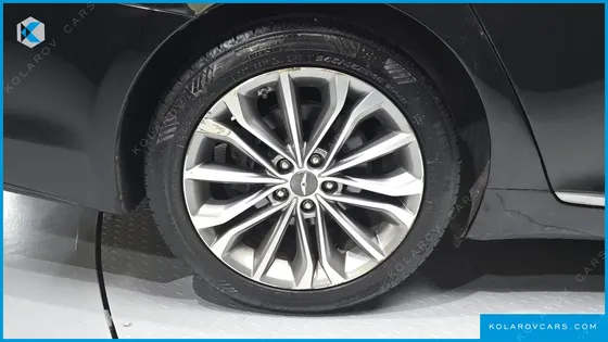 HYUNDAI GENESIS G330 MODERN AWD