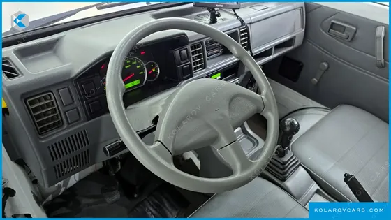 CHEVROLET (GM DAEWOO) RABO FUEL SERVICE TRUCK