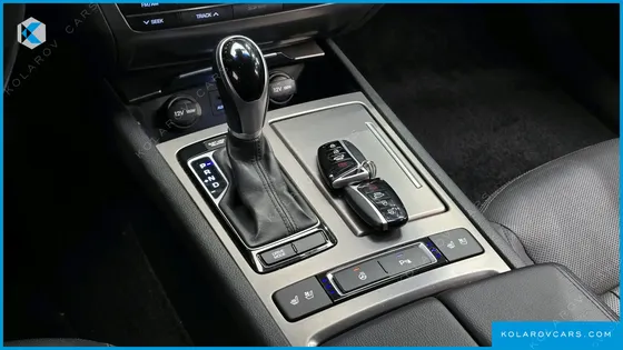HYUNDAI GENESIS G330 MODERN AWD