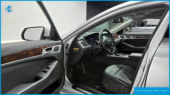 HYUNDAI GENESIS G330 MODERN AWD