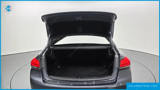 HYUNDAI GENESIS G330 MODERN AWD