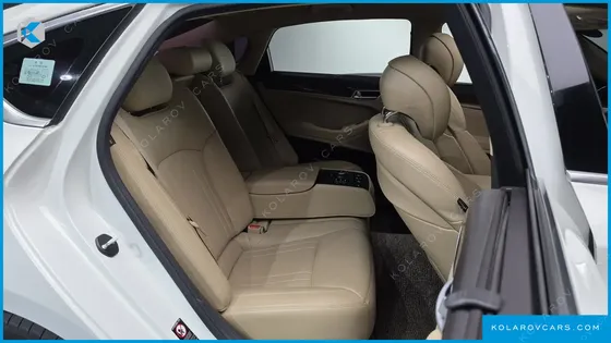 HYUNDAI GENESIS G330 PREMIUM AWD