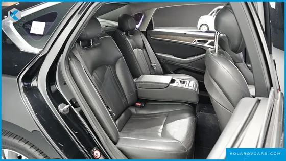 HYUNDAI GENESIS G330 PREMIUM AWD
