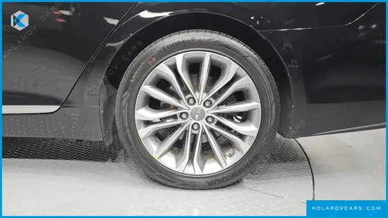 HYUNDAI GENESIS G330 PREMIUM AWD